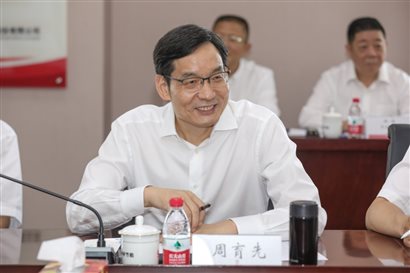 集團(tuán)黨委書記、董事長周育先指導(dǎo)工作